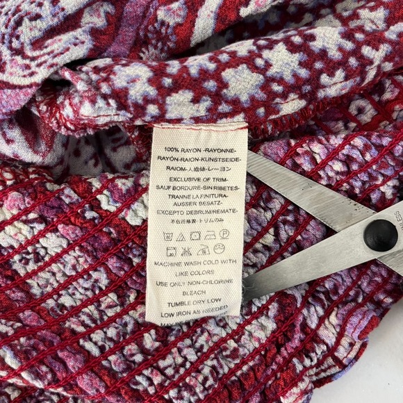 Free People Blouse Women's Size S Purple Long Sleeve V Neck Paisley Wild & Free - Picture 8 of 8